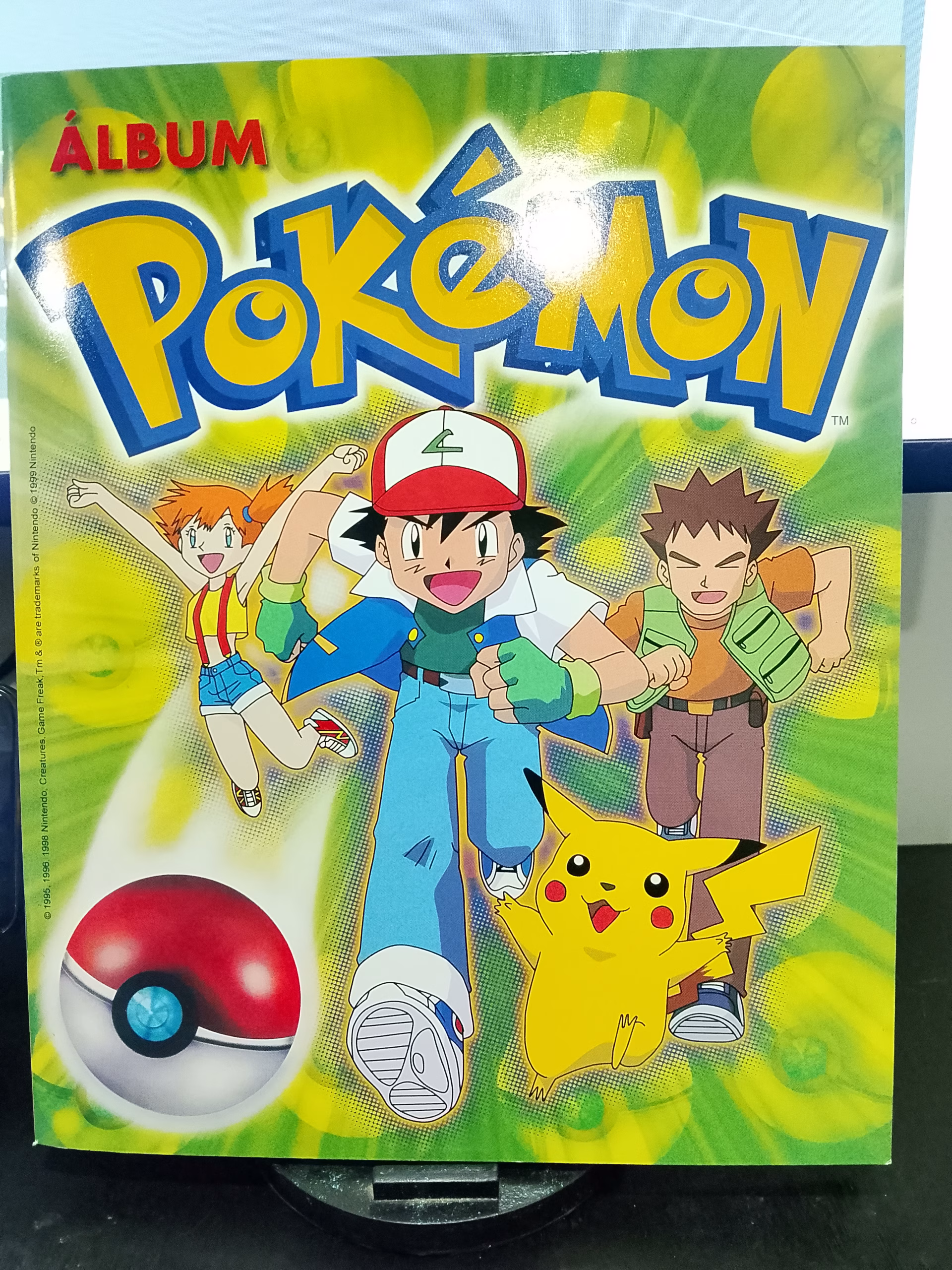 Completando álbumes de la infancia – Pokemon (1999 – 2000)